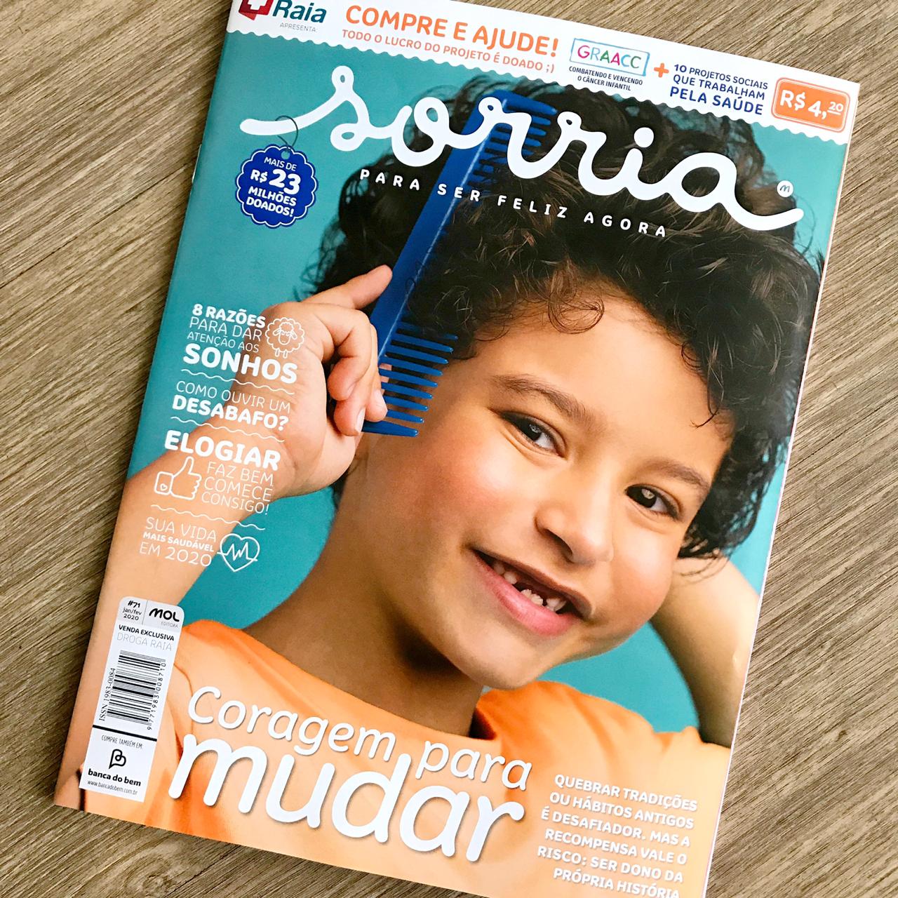 Modelo da agência Max Fama na capa da Revista Sorria